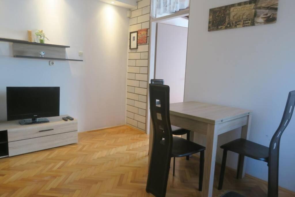 Cozy Apartment Alma, Two Steps From The Sea Medulin Exterior foto
